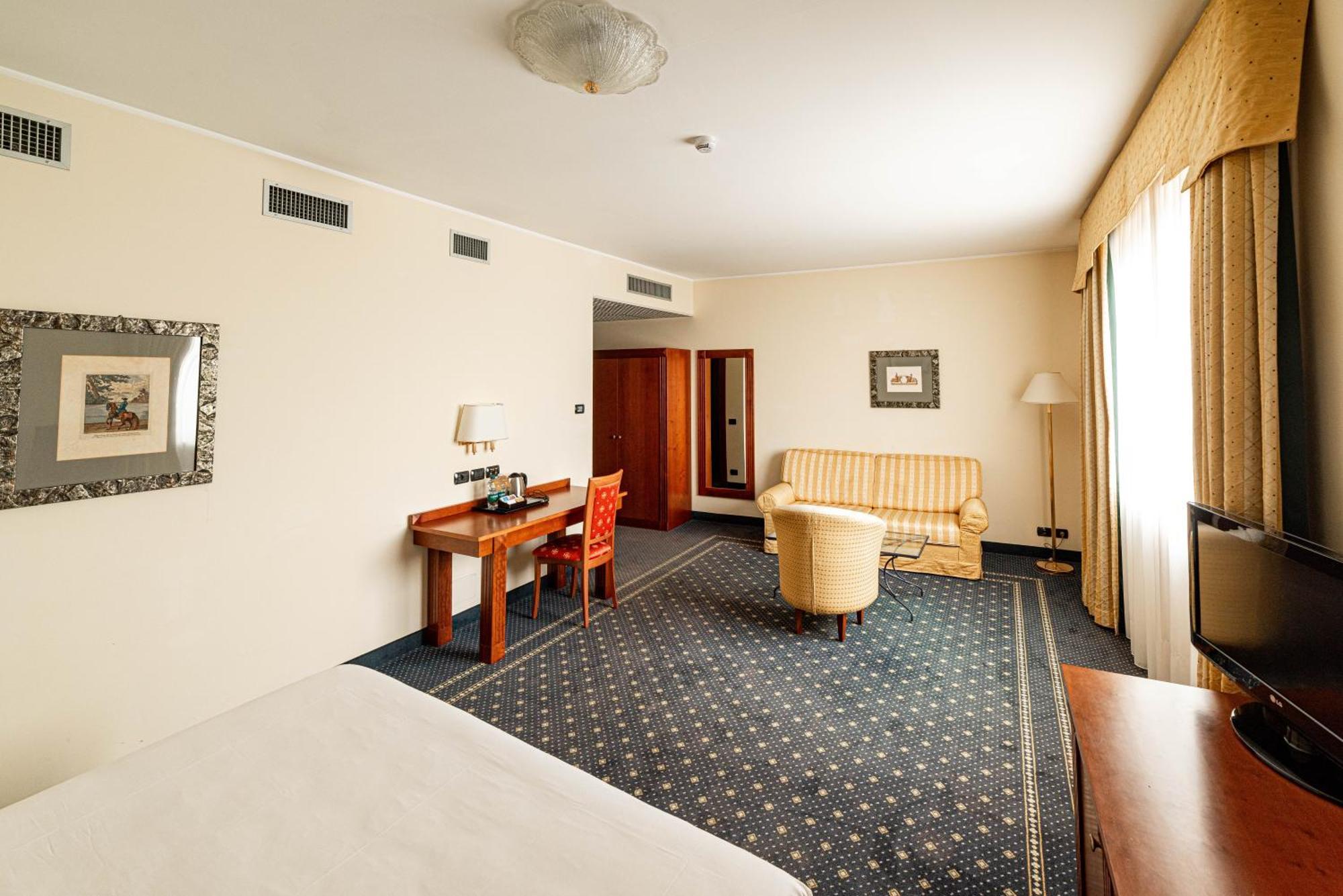 Phi Hotel Cavalieri Bra Dış mekan fotoğraf